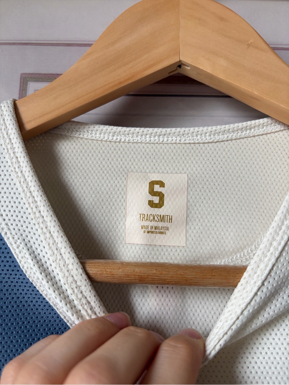 Tracksmith Van Cortlandt Long Sleeve Small - Picture 3 of 6